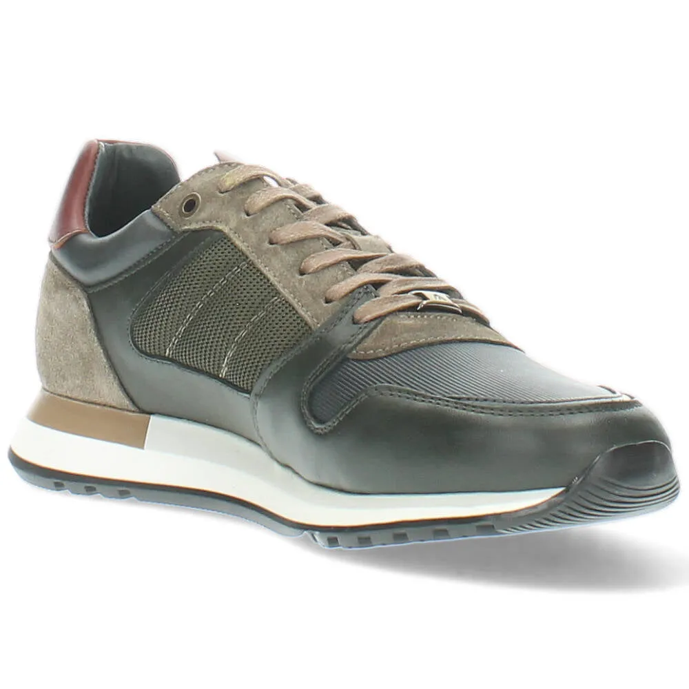 Kaki sneakers